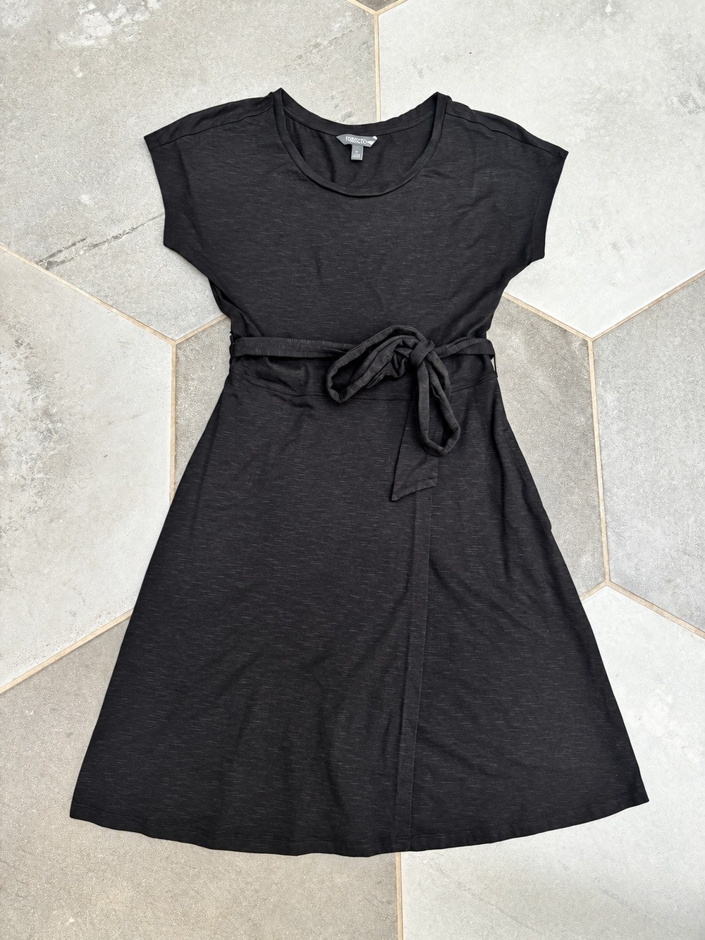 Toad&Co Black Short Sleeve Tie-Waist Midi Dress
